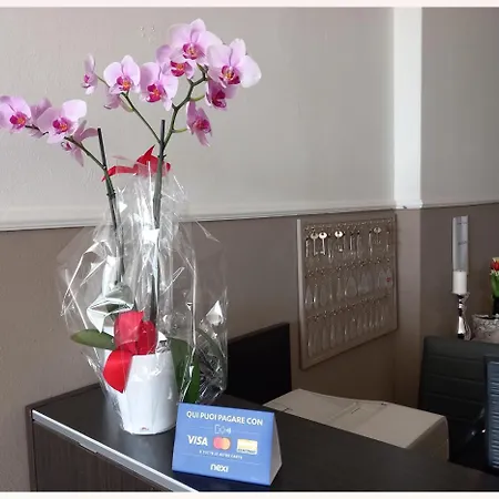 ゲストハウス Il Castello Di Venere 3*