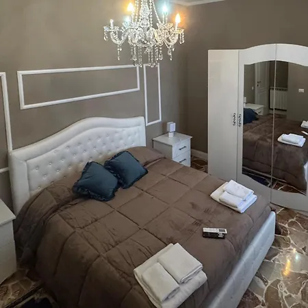 Il Castello Di Venere ゲストハウス ロータ・ディマーニャ